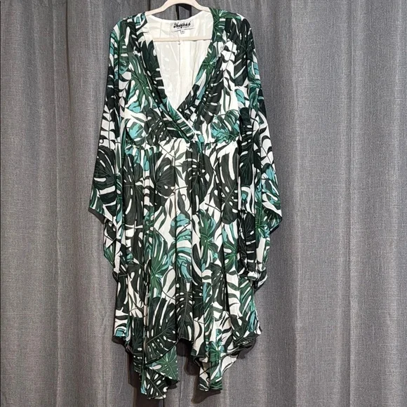 Meghan LA Dress - Picture 1 of 7